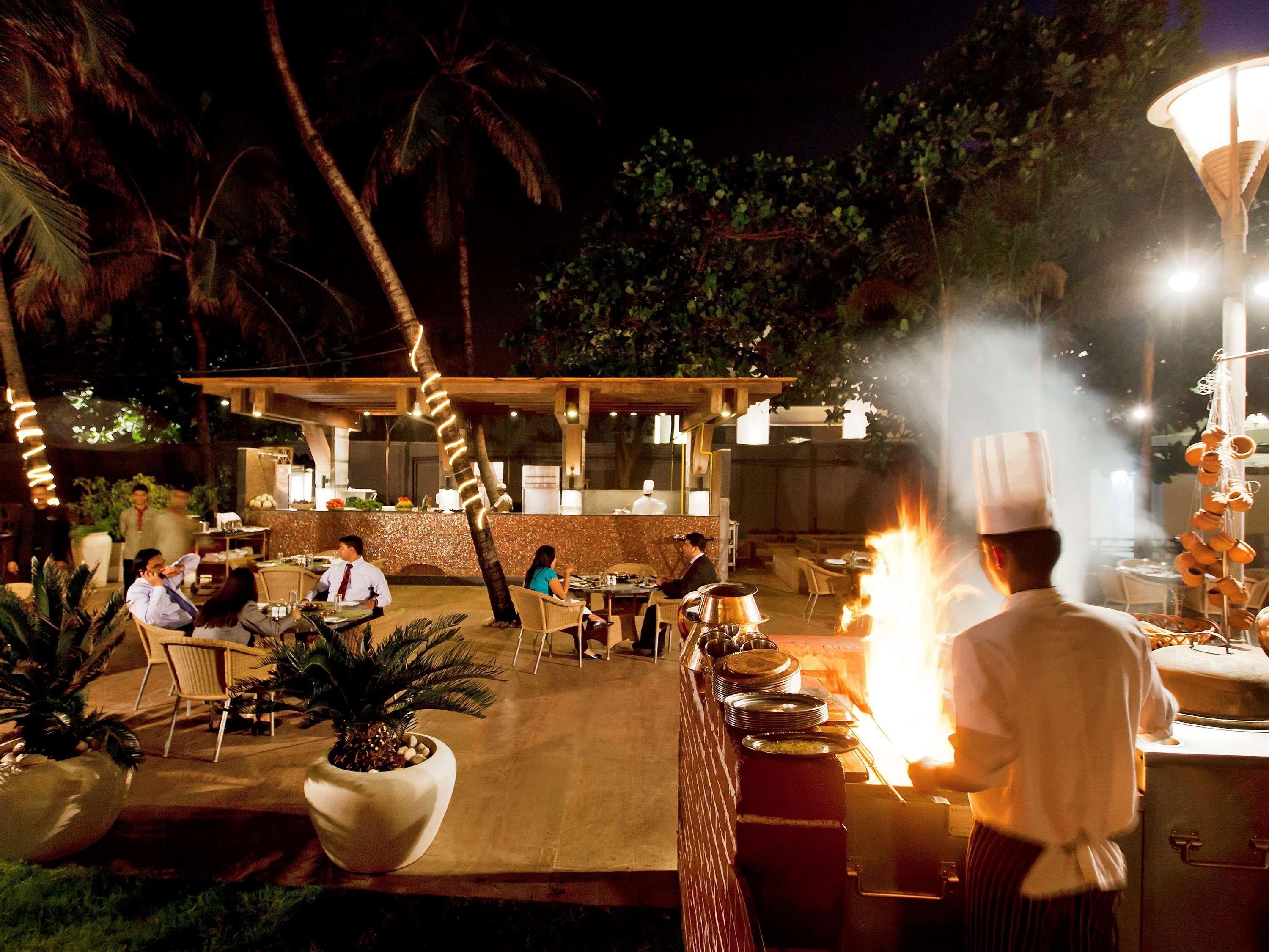 Novotel Mumbai Juhu Beach Exterior foto The Park, Hyderabad