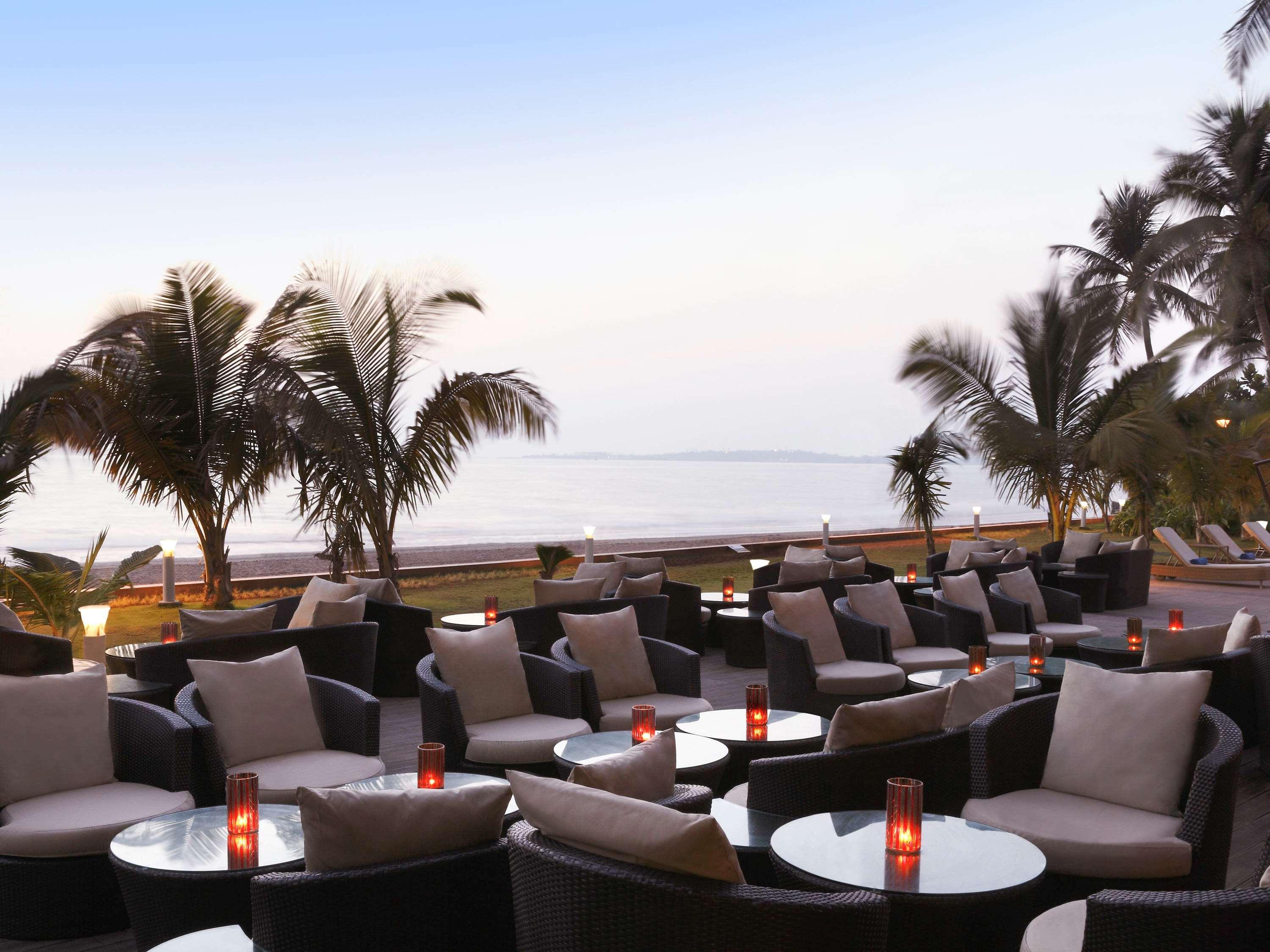 Novotel Mumbai Juhu Beach Exterior foto The Beach Club